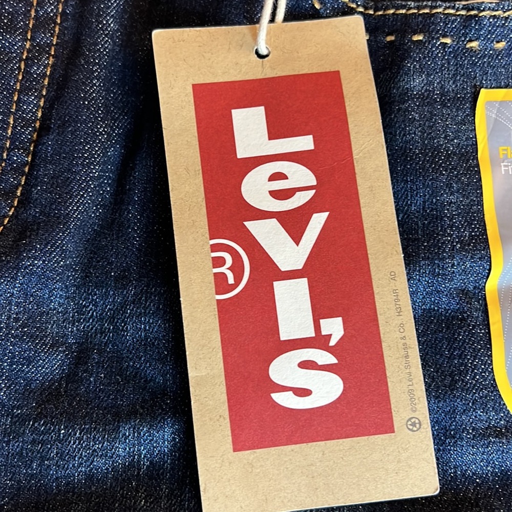Levi’s Slender Bootcut, tummy slimming panel, Size 10 medium - Picture 6 of 15